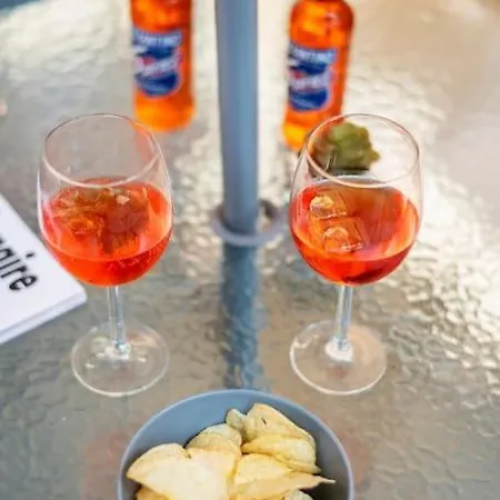 Grecale Flexyrent Apt. Ac, Parking, Close To דירה *