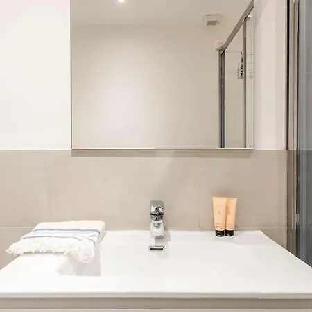 Appartement Grecale Flexyrent Apt. Ac, Parking, Close To
